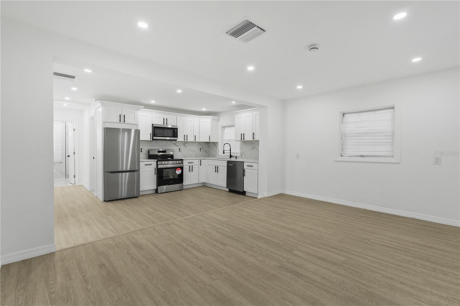 1014 24TH STREET