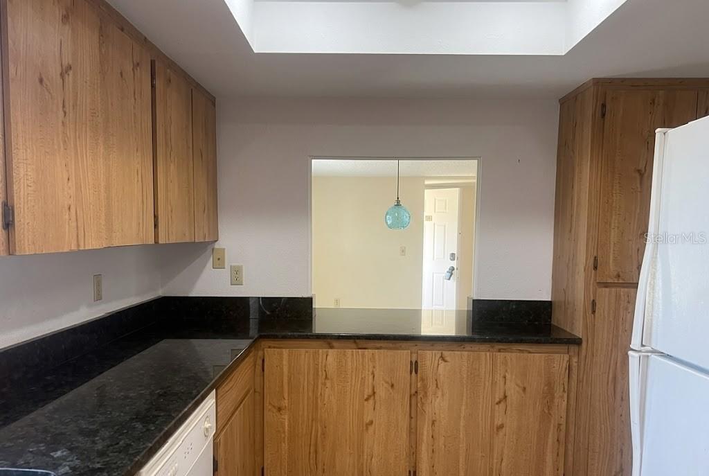 2401 GULL COURT L202