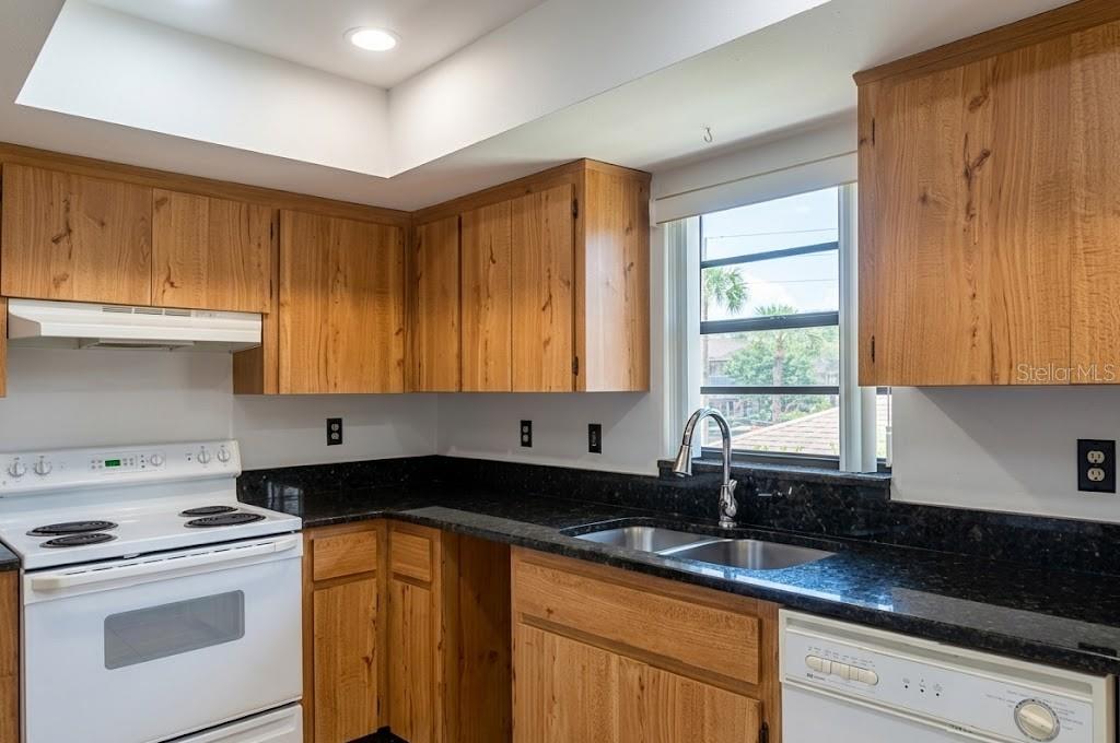 2401 GULL COURT L202