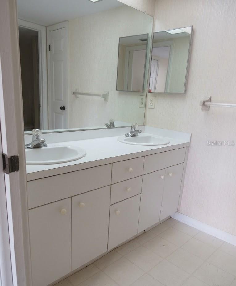 BORDEAUX VILLAGE - Residential