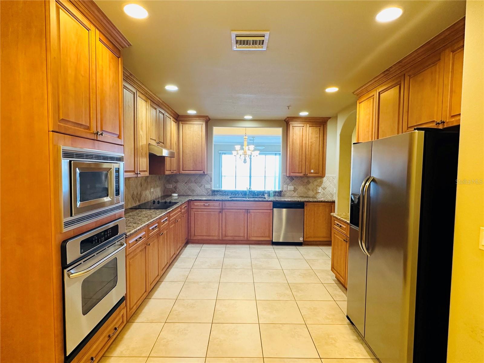 VIZCAYA HEIGHTS CONDO 8 - Residential Lease