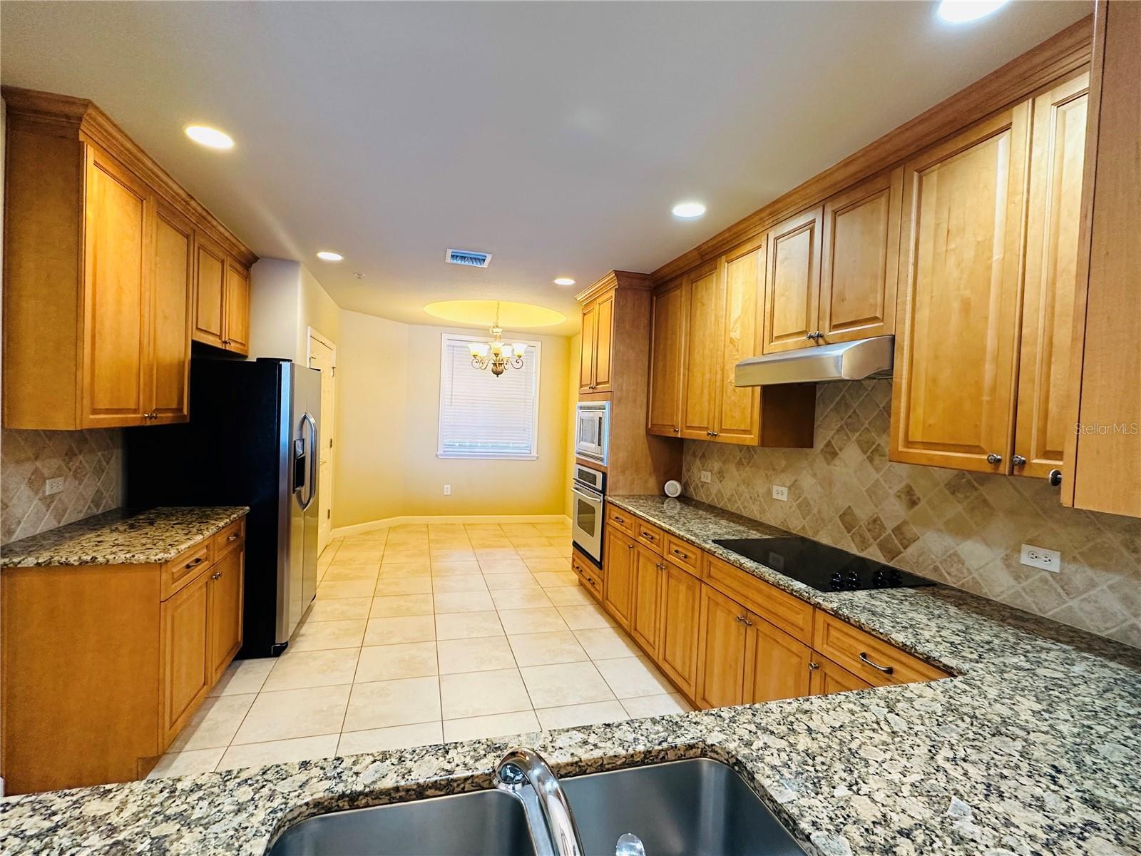 VIZCAYA HEIGHTS CONDO 8 - Residential Lease