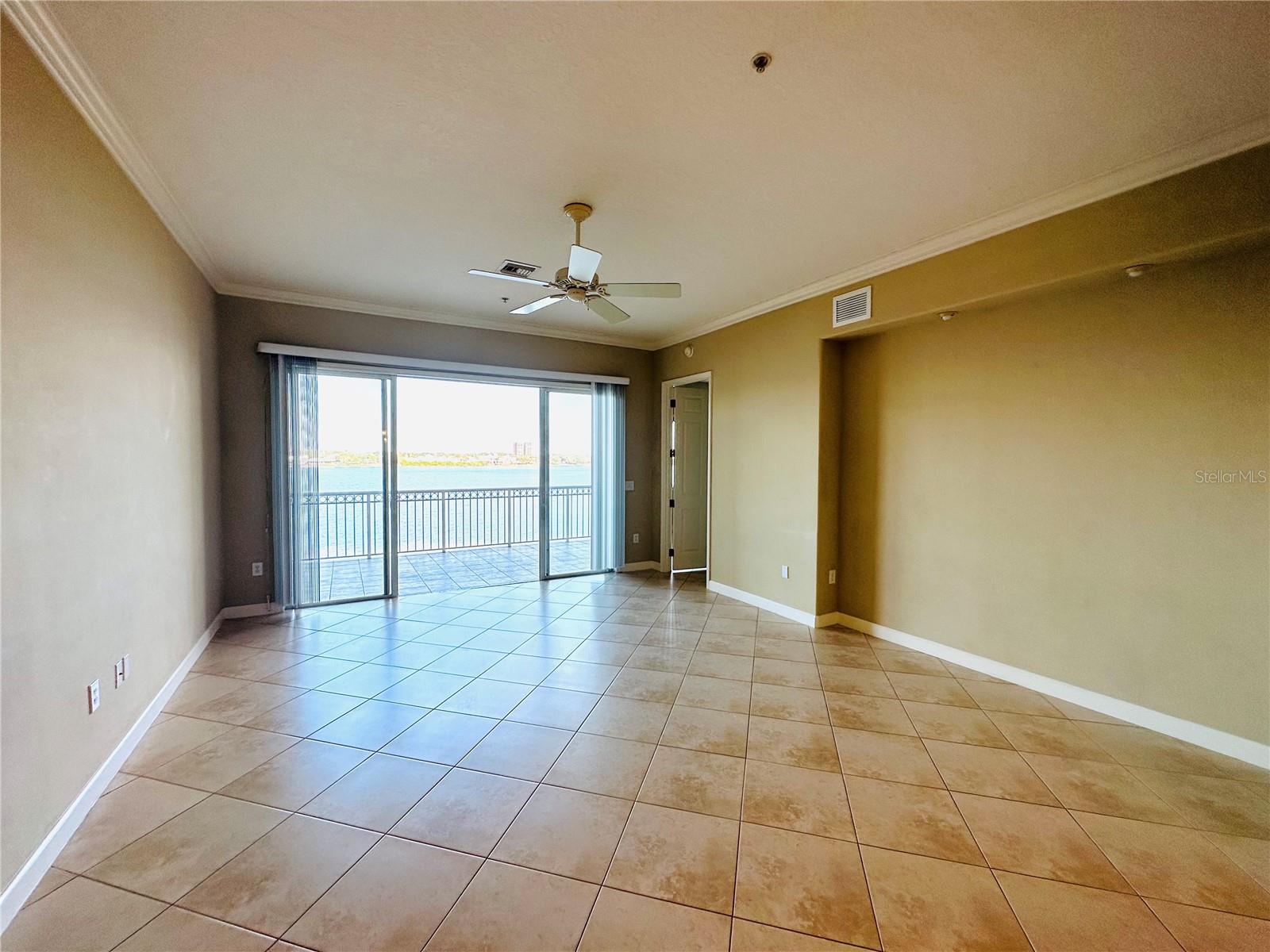 VIZCAYA HEIGHTS CONDO 8 - Residential Lease