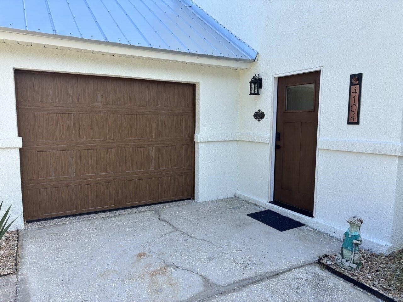 4104 PINE DALE COURT