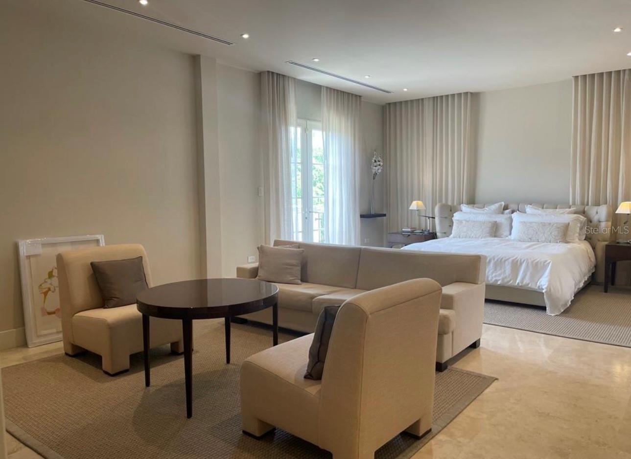 SUCHVILLE - Residential