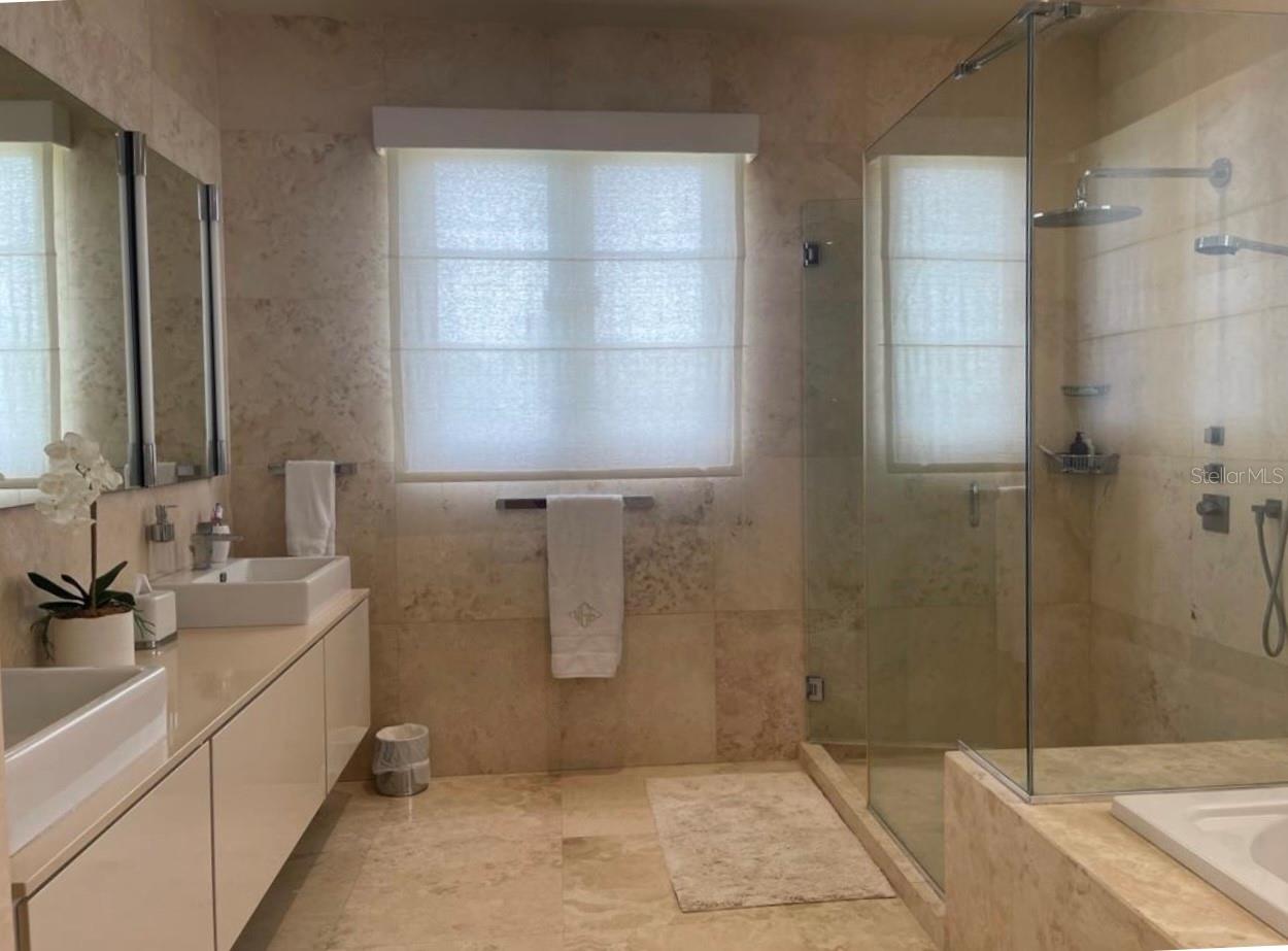 SUCHVILLE - Residential