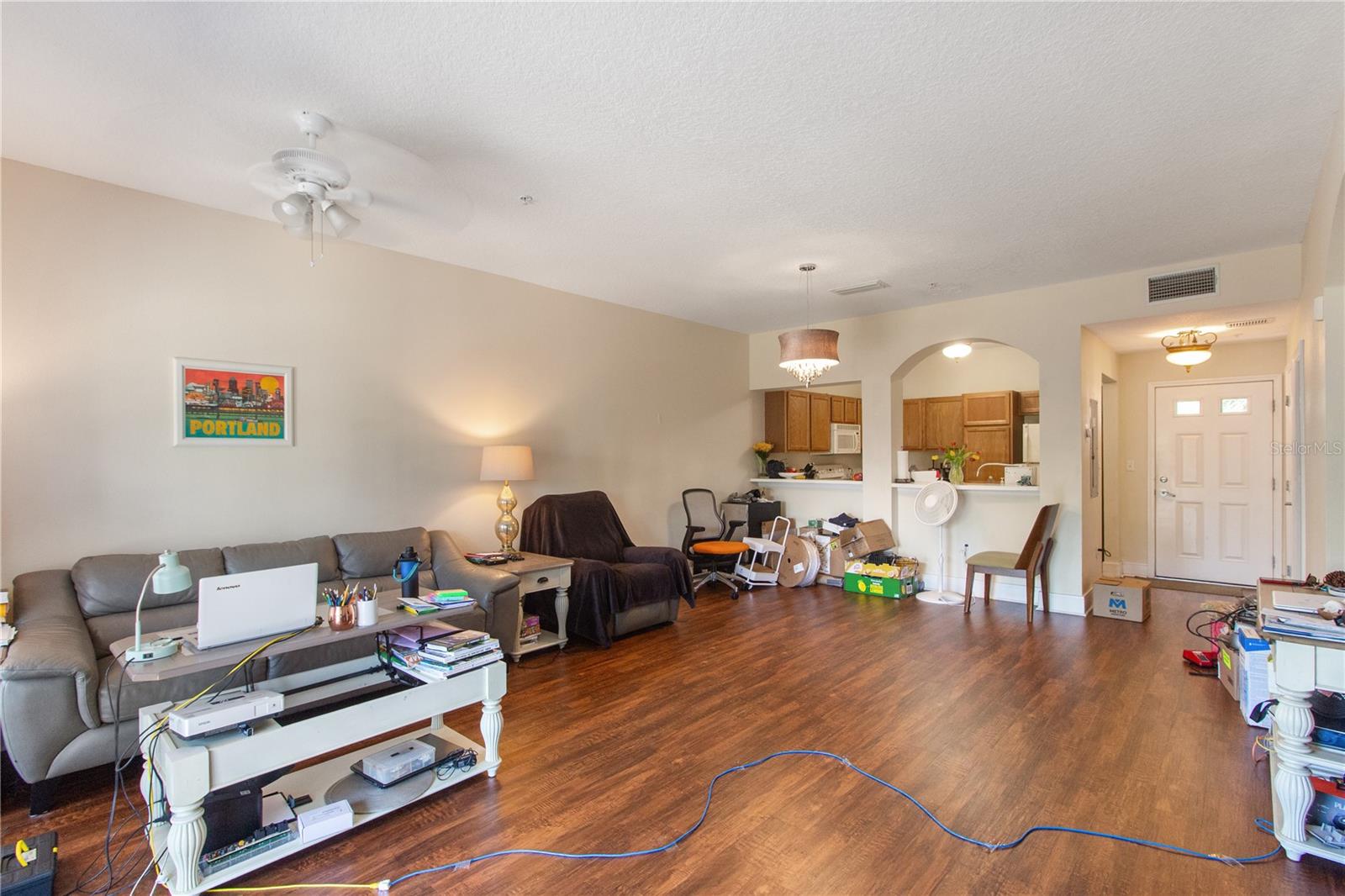 OLDSMAR GALLERIA CONDO - Residential Lease