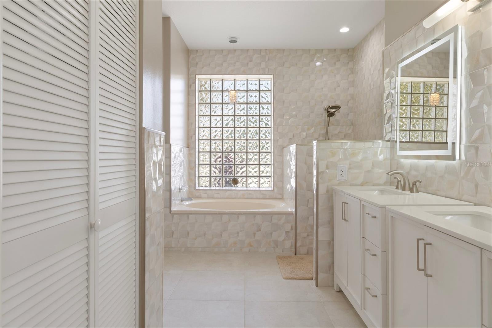 LAUREL RIDGE 01 - Residential