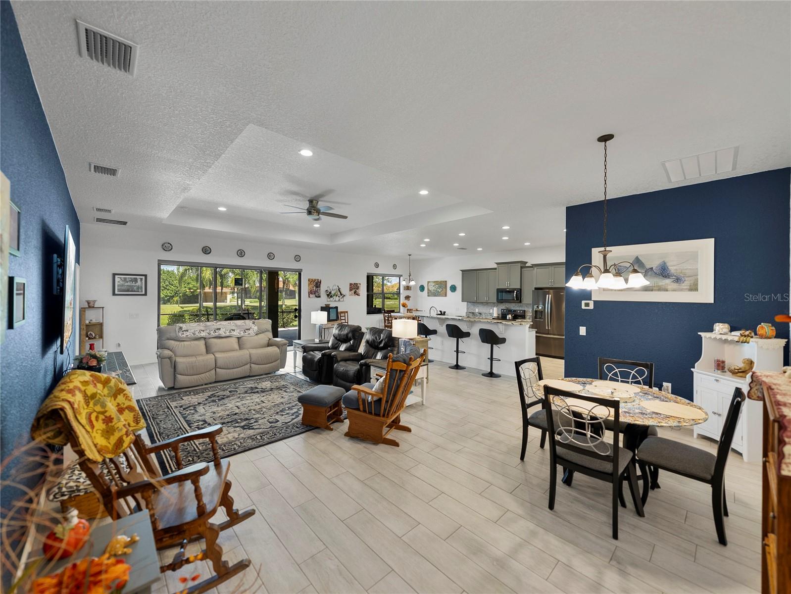6301 PINEHURST LOOP