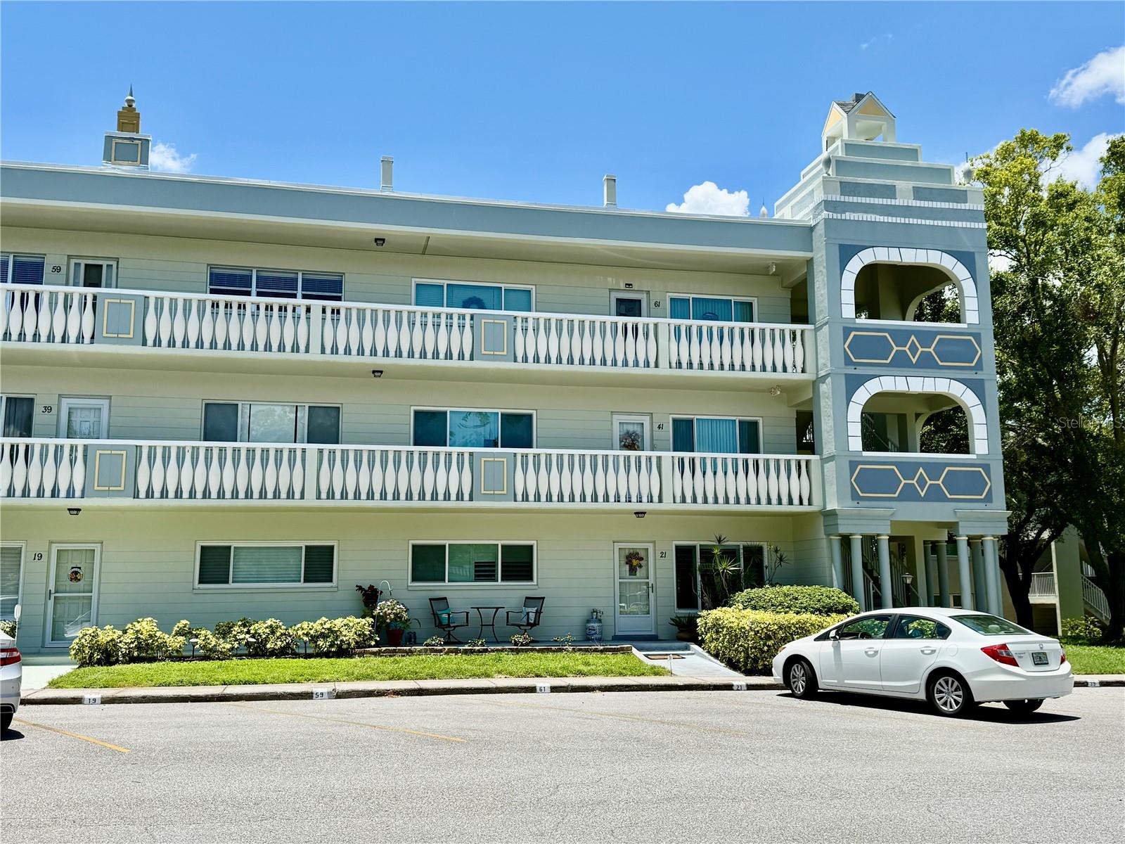 2293 SWEDISH DRIVE 21