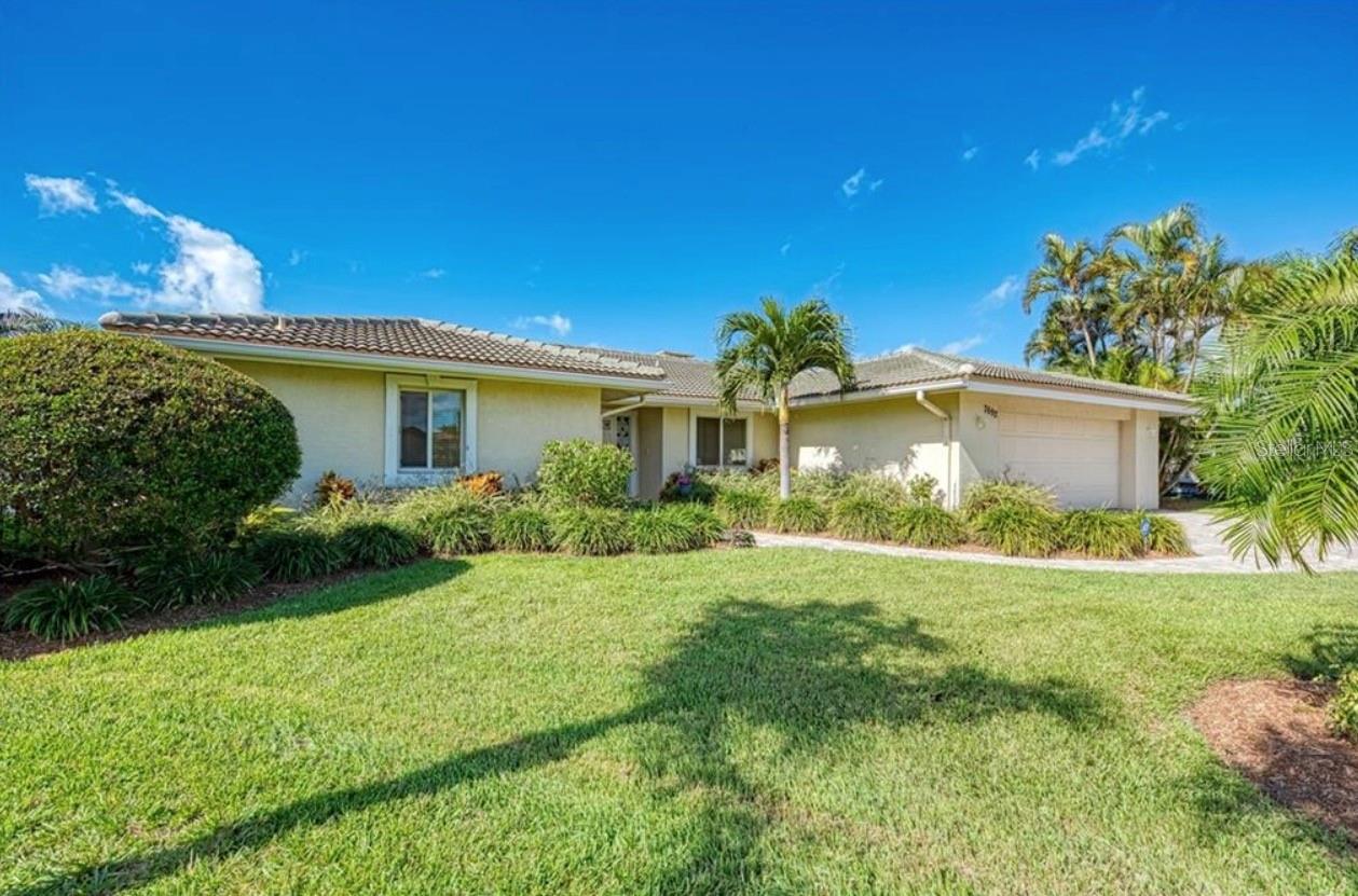 SOUTHPOINTE SHORES - Residential Lease