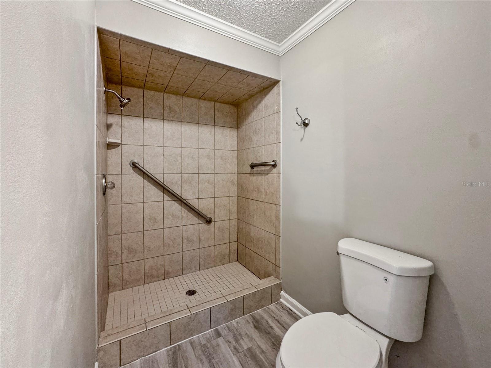 LAKE PADGETT ESTATES EAST - Residential Lease