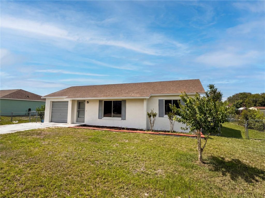 Photo of 2904 Beal Street, Deltona, FL 32738 (MLS # O6410391)