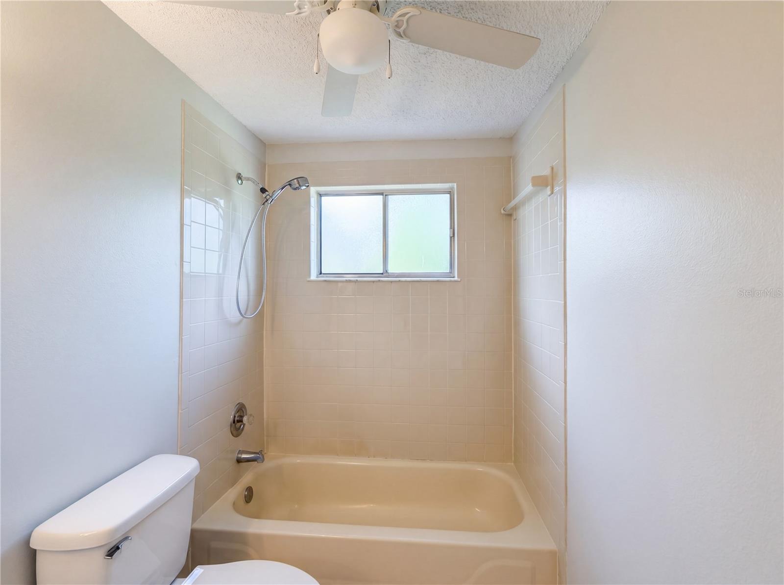 DELTONA LAKES UN 32 - Residential