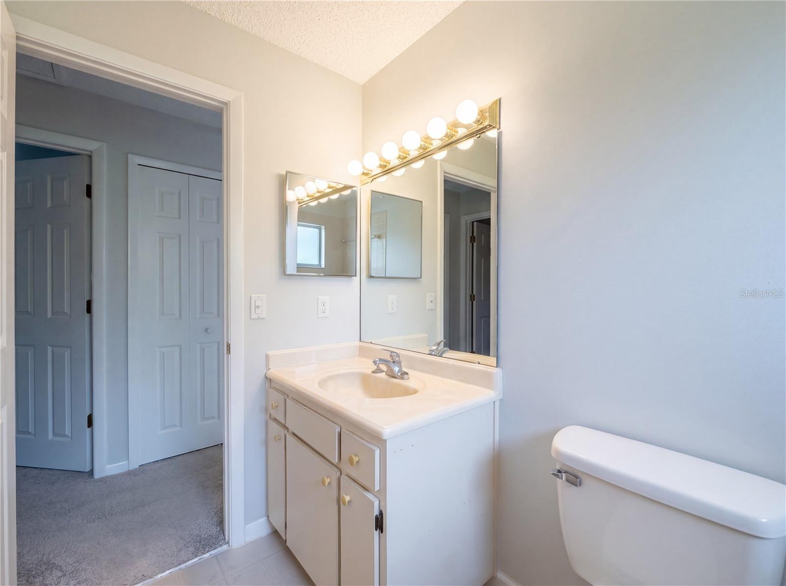 DELTONA LAKES UN 32 - Residential