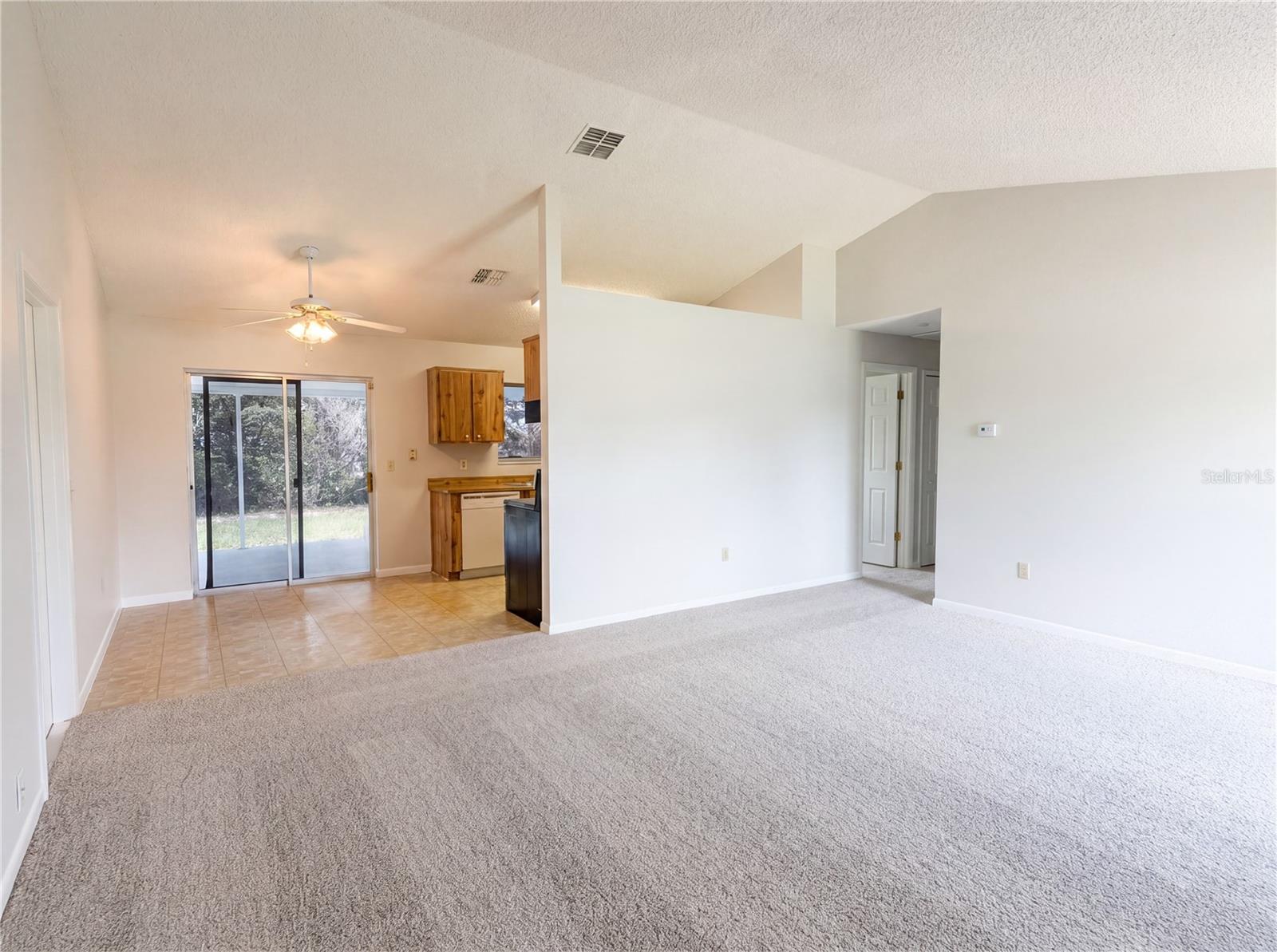 DELTONA LAKES UN 32 - Residential