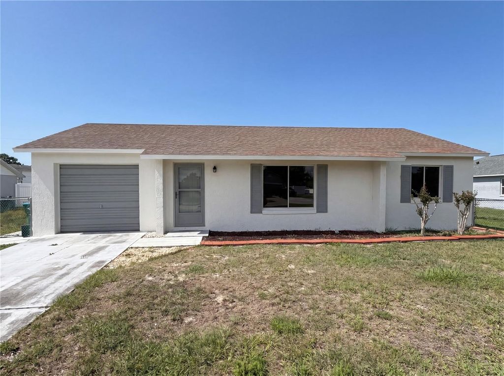 Photo of 2904 Beal Street, Deltona, FL 32738 (MLS # O6410391)
