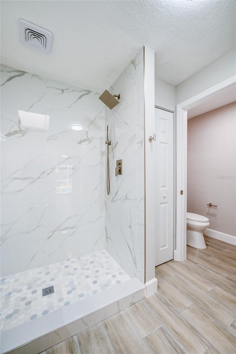 TOMOKA OAKS COUNTRY CLUB ESTATES - Residential