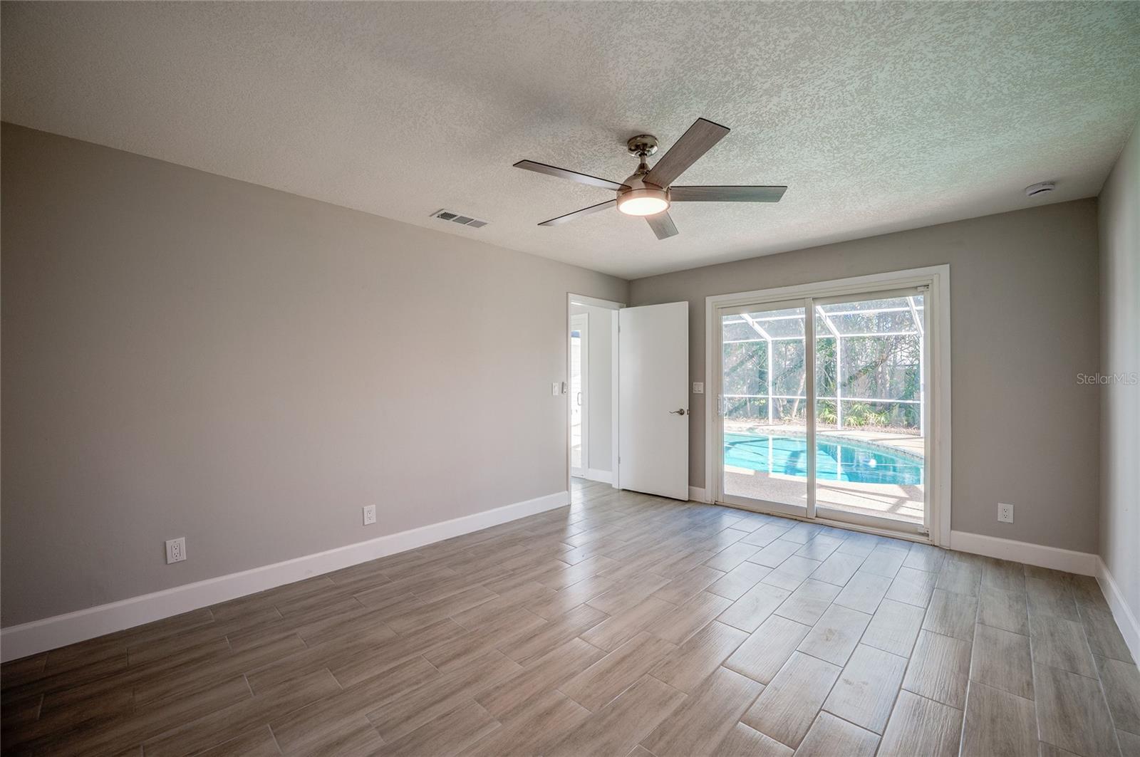 TOMOKA OAKS COUNTRY CLUB ESTATES - Residential