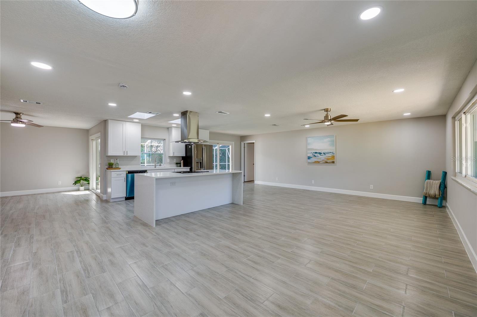 TOMOKA OAKS COUNTRY CLUB ESTATES - Residential