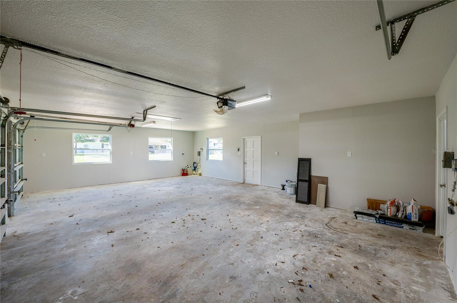 TOMOKA OAKS COUNTRY CLUB ESTATES - Residential