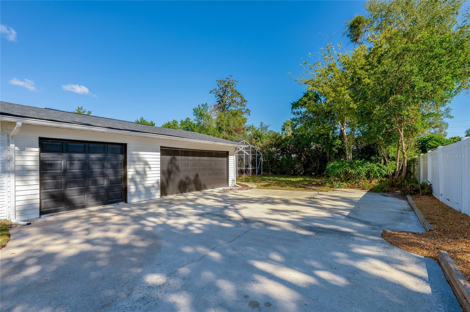 TOMOKA OAKS COUNTRY CLUB ESTATES - Residential