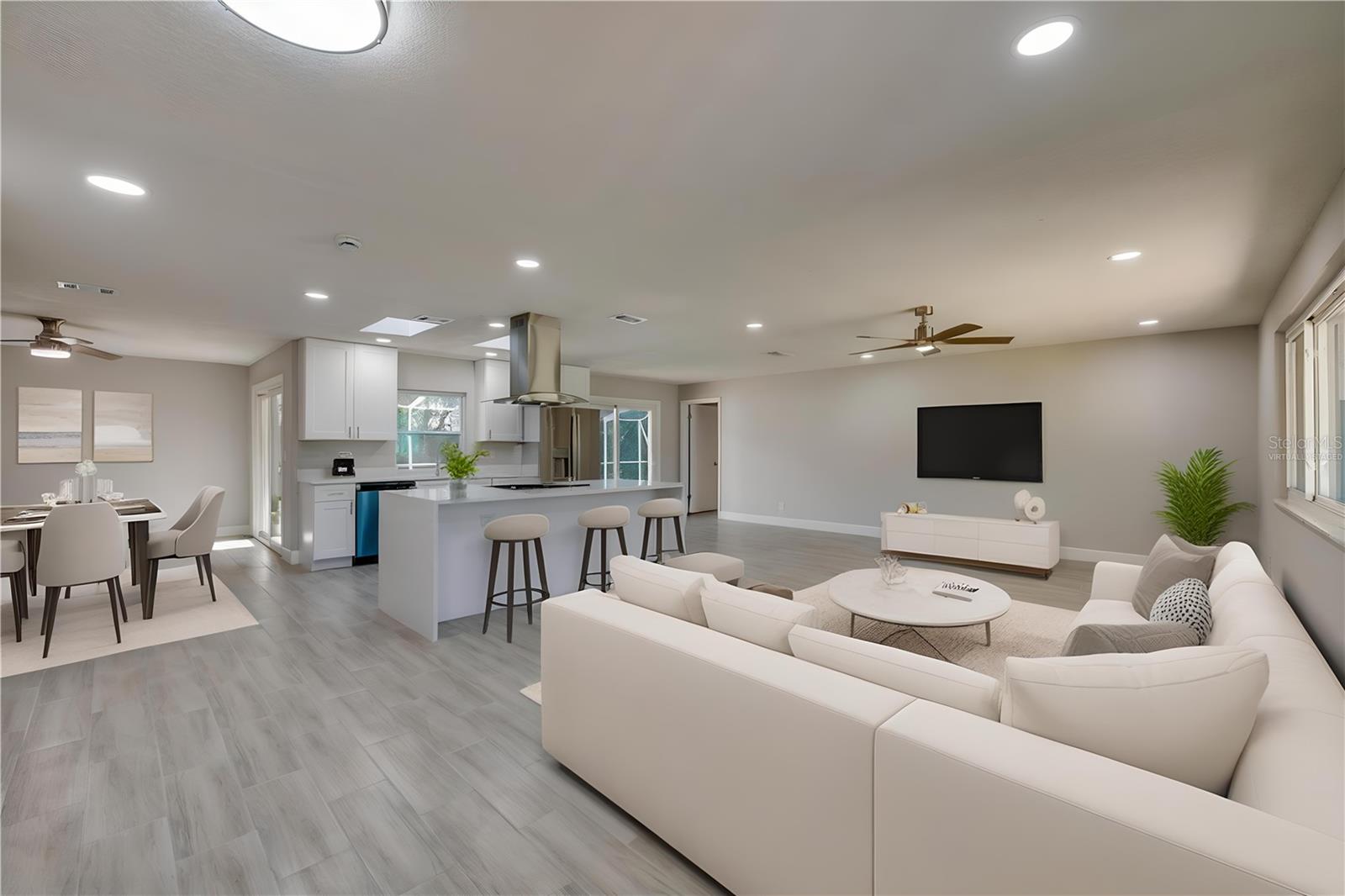 TOMOKA OAKS COUNTRY CLUB ESTATES - Residential