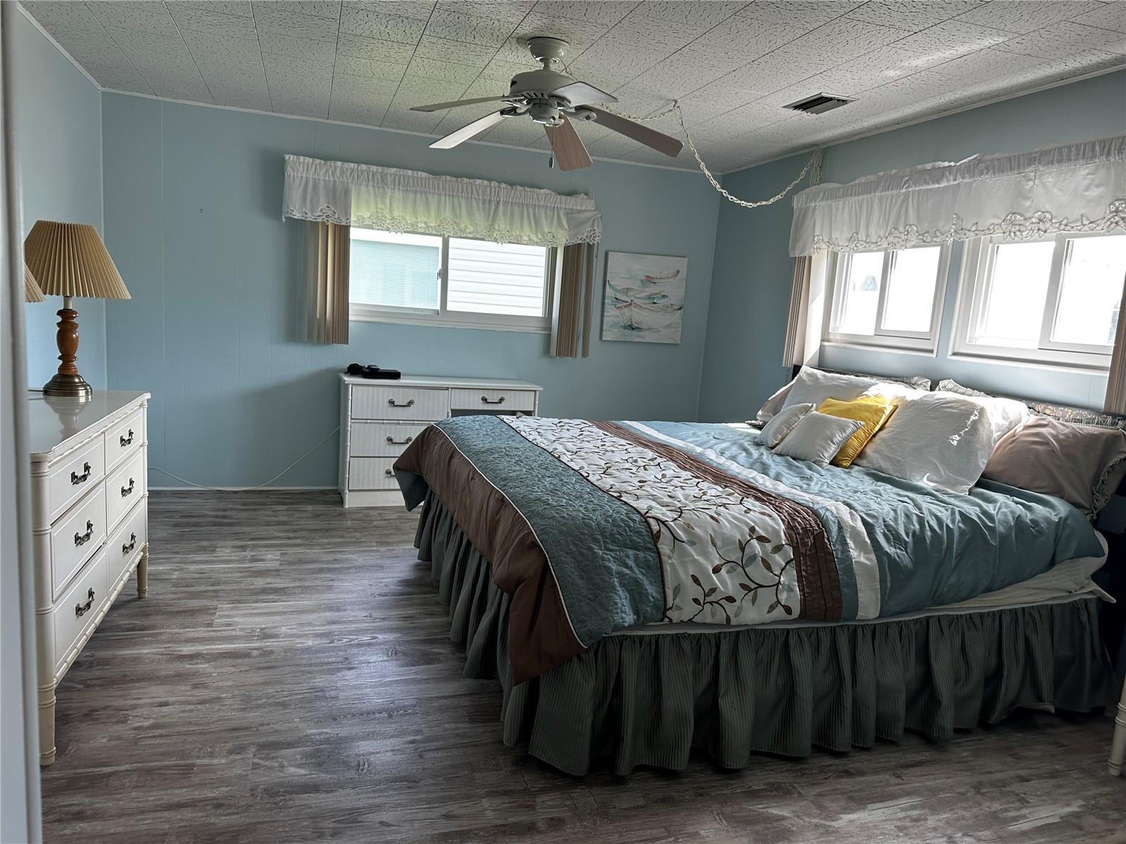 FAIRWAY VILLAGE MOBILE HOME PARK UNREC - Residential