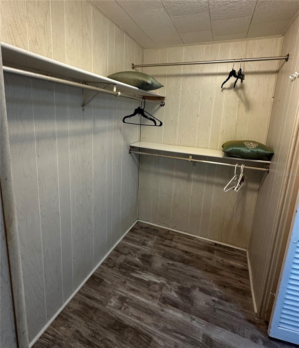 FAIRWAY VILLAGE MOBILE HOME PARK UNREC - Residential