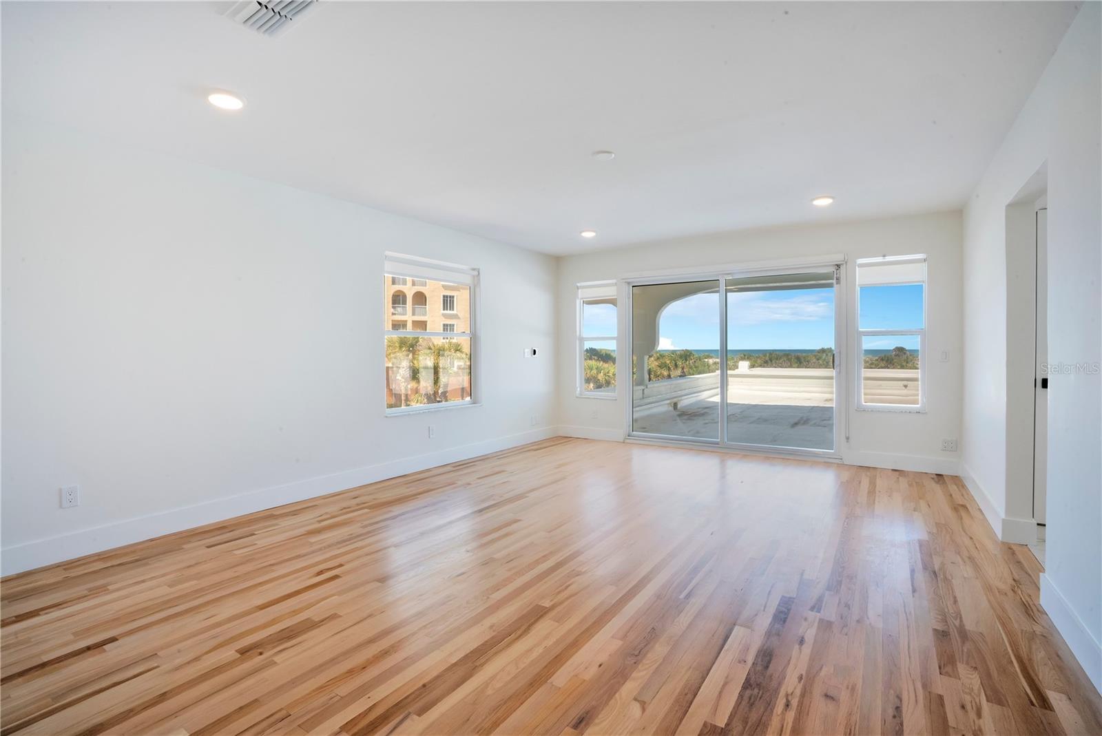CORONADO SHORES UNIT 05 RESUB - Residential
