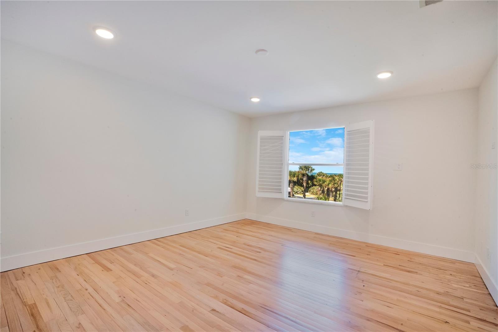 CORONADO SHORES UNIT 05 RESUB - Residential