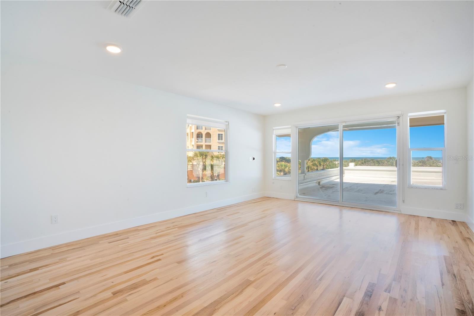 CORONADO SHORES UNIT 05 RESUB - Residential