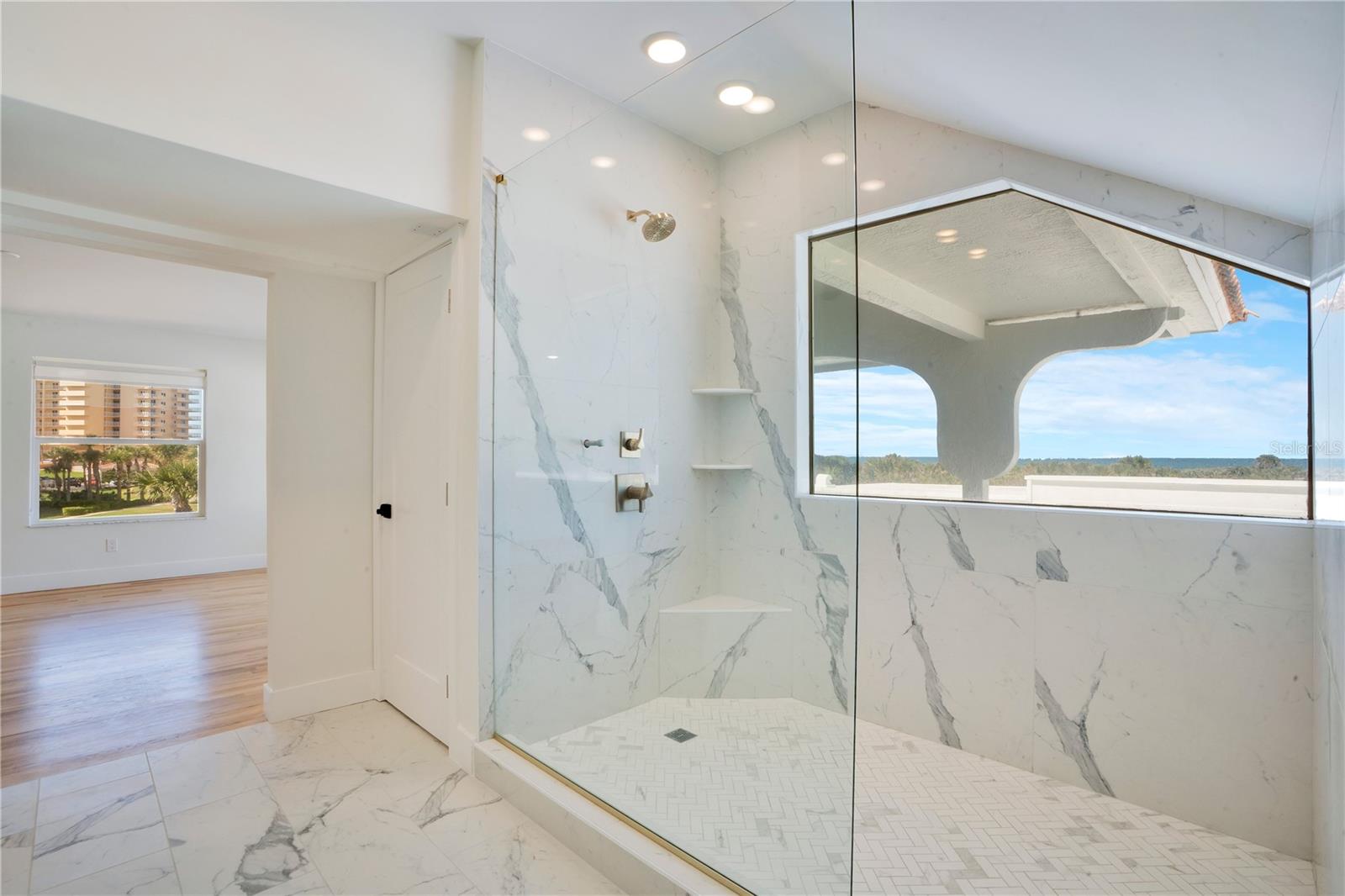 CORONADO SHORES UNIT 05 RESUB - Residential