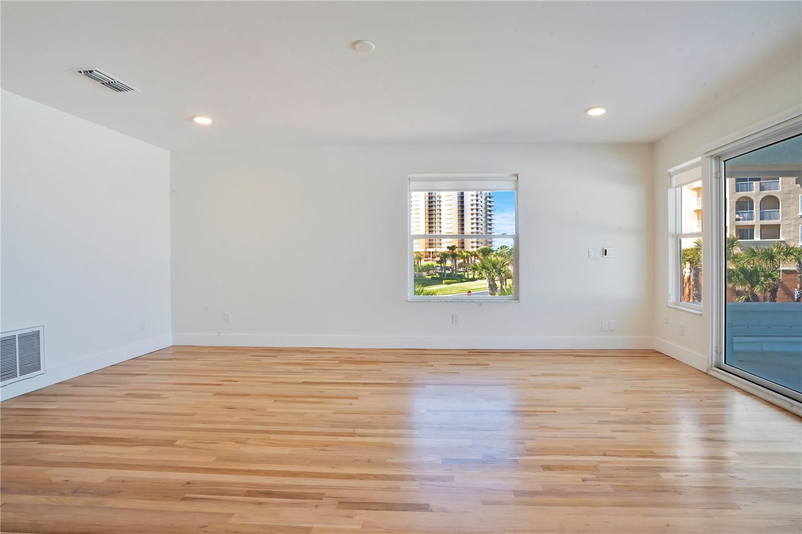 CORONADO SHORES UNIT 05 RESUB - Residential