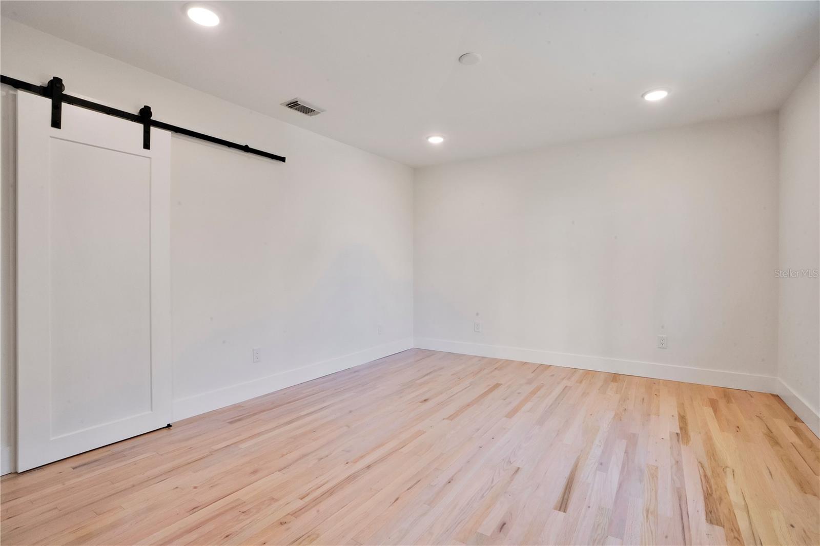 CORONADO SHORES UNIT 05 RESUB - Residential