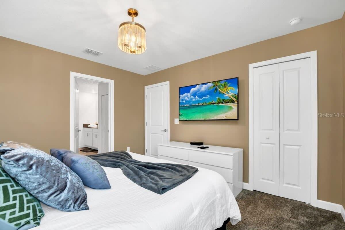 COVE AT STOREY LAKE III - Residential