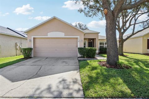 Photo of 3530 Stonefield Drive, Orlando, FL 32826 (MLS # O6319895) Photo of 3530 Stonefield Drive, Orlando, FL 32826 (MLS # O6319895)