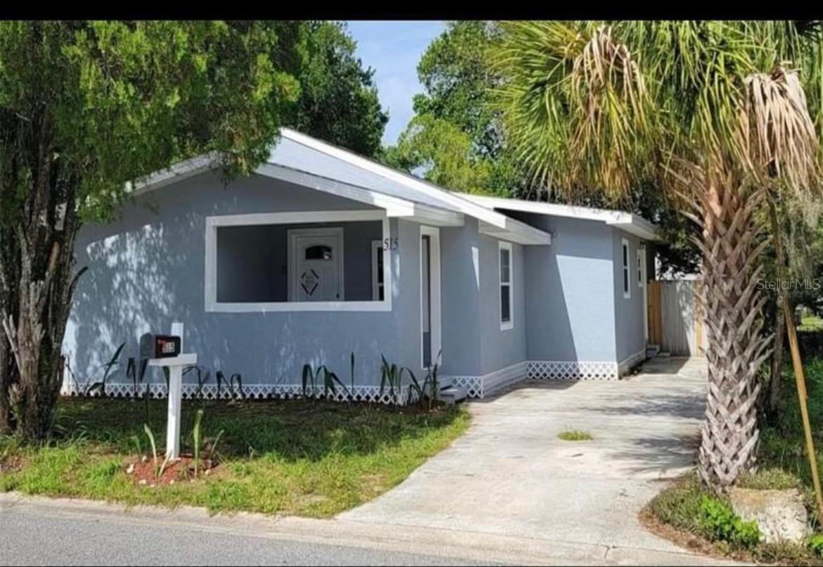 Modern Comfort Meets Style in Haines City!
Welcome to this beautifully remodeled 4-bedroom, 3-bath home, thoughtfully updated in 2022 with features you’ll love. Enjoy year-round comfort with a new A/C system and peace of mind with a security doorbell camera. The bright, open layout showcases laminate floors throughout and a stunning kitchen with granite/quartz countertops, perfect for cooking and gathering with loved ones. With plenty of space for everyone and a location close to schools, shopping, and major highways, this home offers the perfect blend of convenience and style. Available September 1st for you to move in and make it yours!