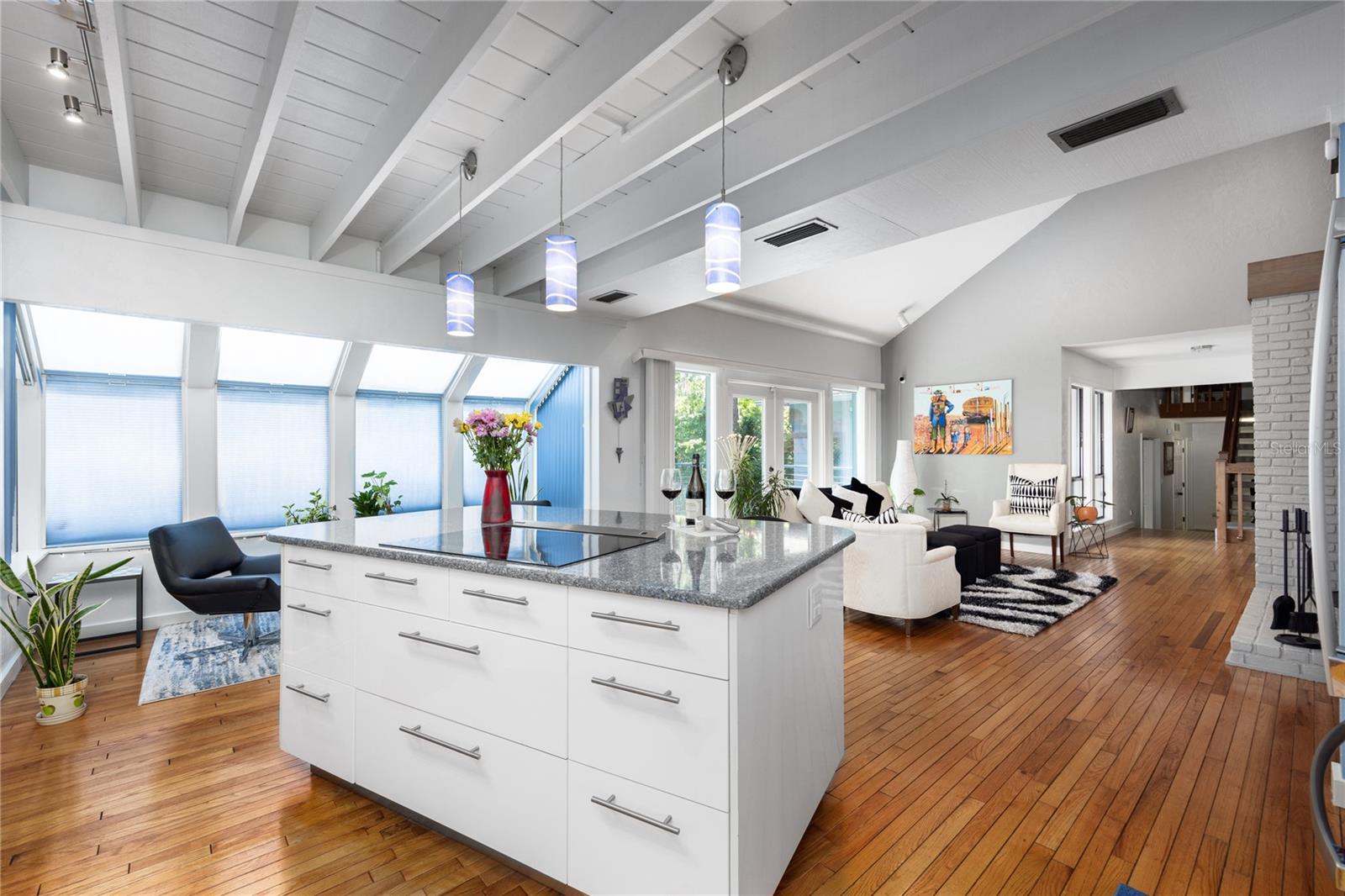 COLCLOUGH HILL - Residential