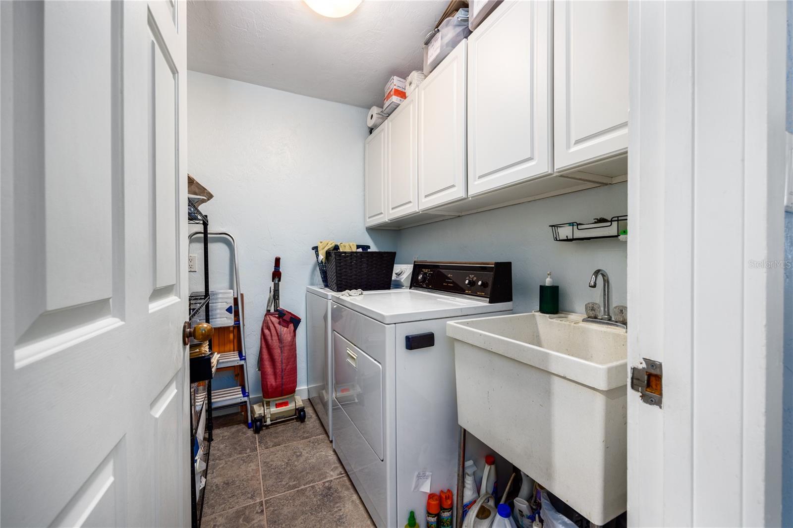 COLCLOUGH HILL - Residential