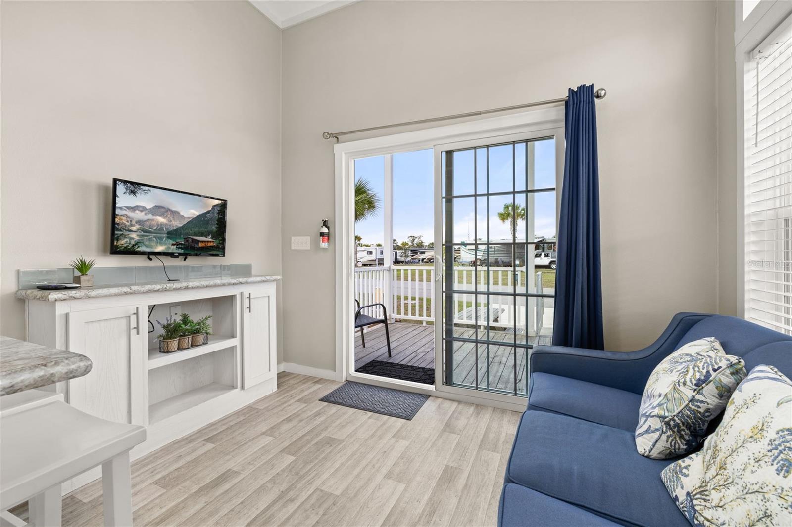 NONRESIDENTIAL CONDO - Residential