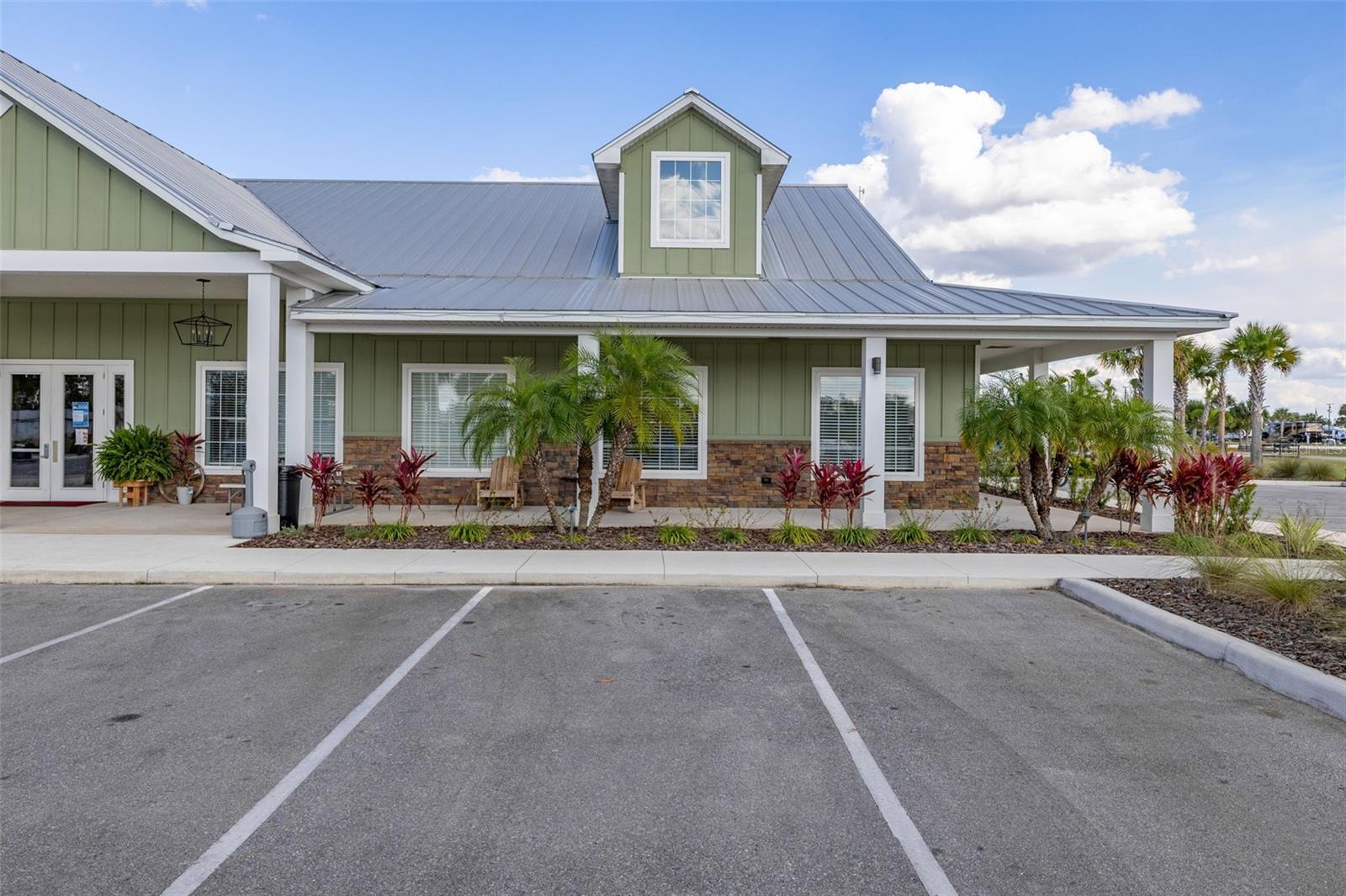 NONRESIDENTIAL CONDO - Residential