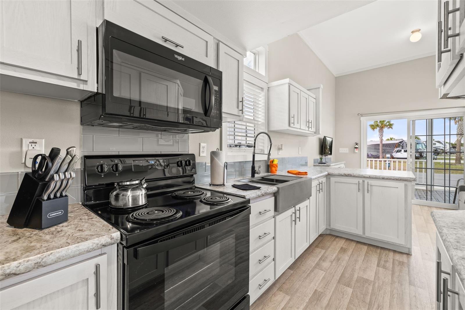 NONRESIDENTIAL CONDO - Residential