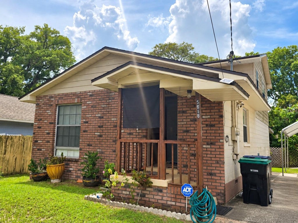 Photo of 5618 Joyce Street, Orlando, FL 32839 (MLS # O6445382)