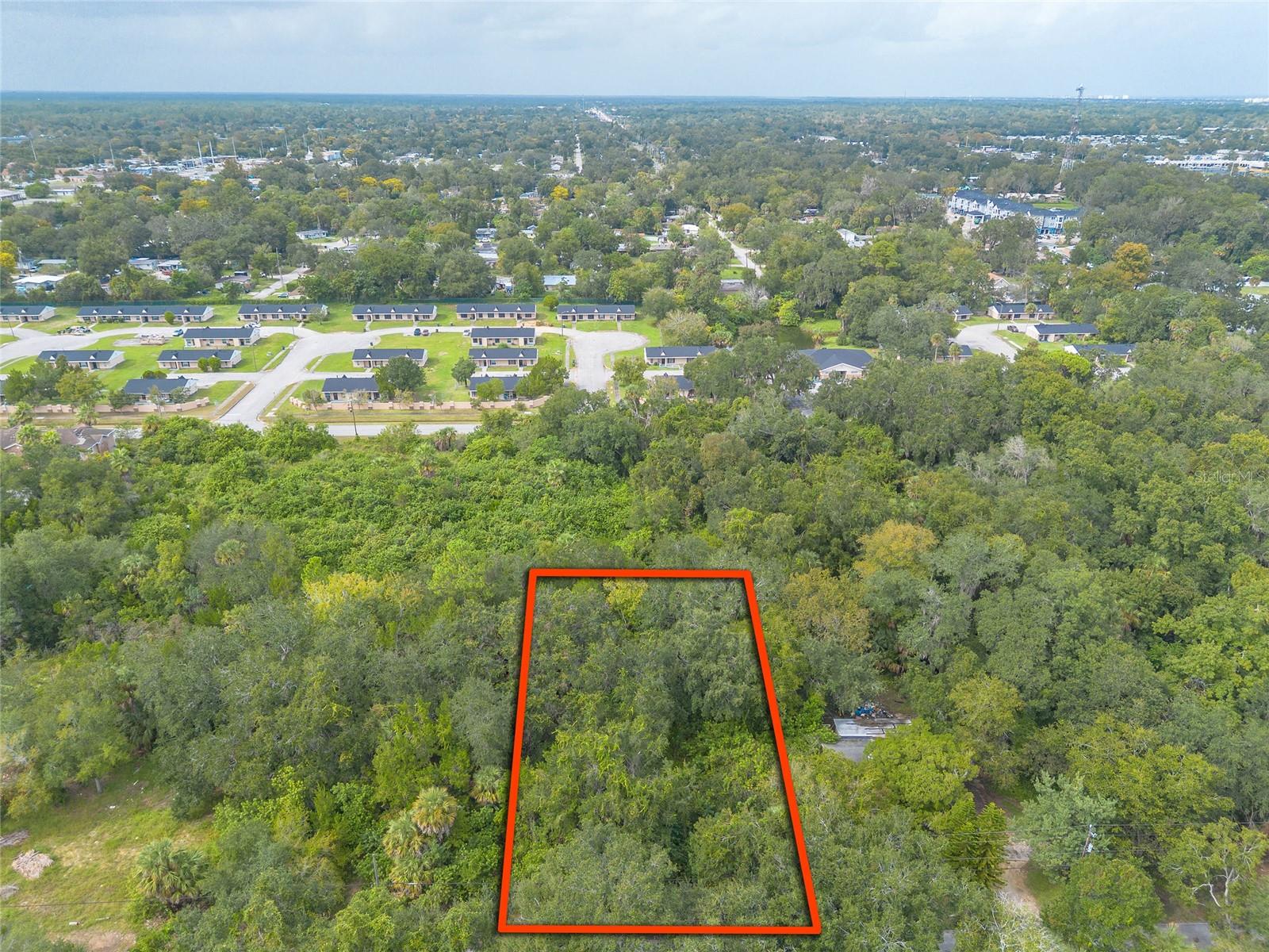 MASON & CARSWELLS HOLLY HILL - Land