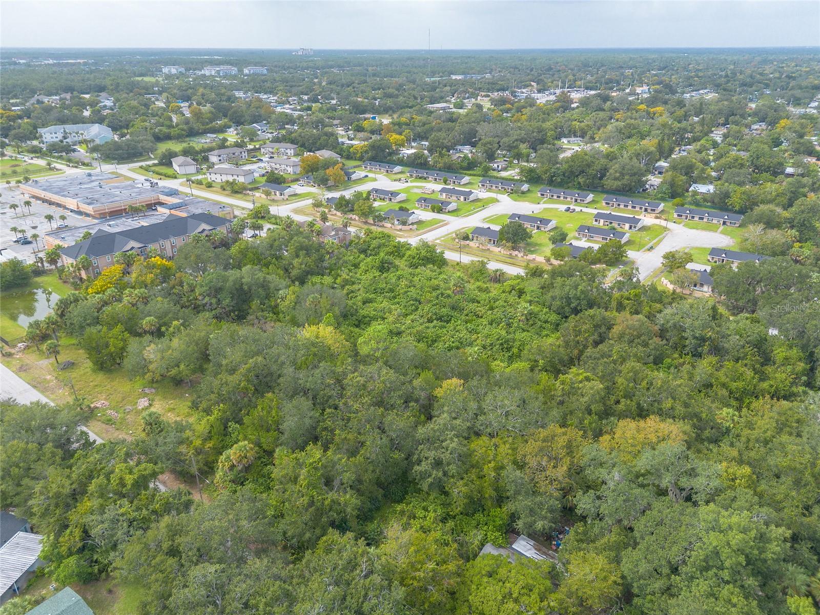 MASON & CARSWELLS HOLLY HILL - Land