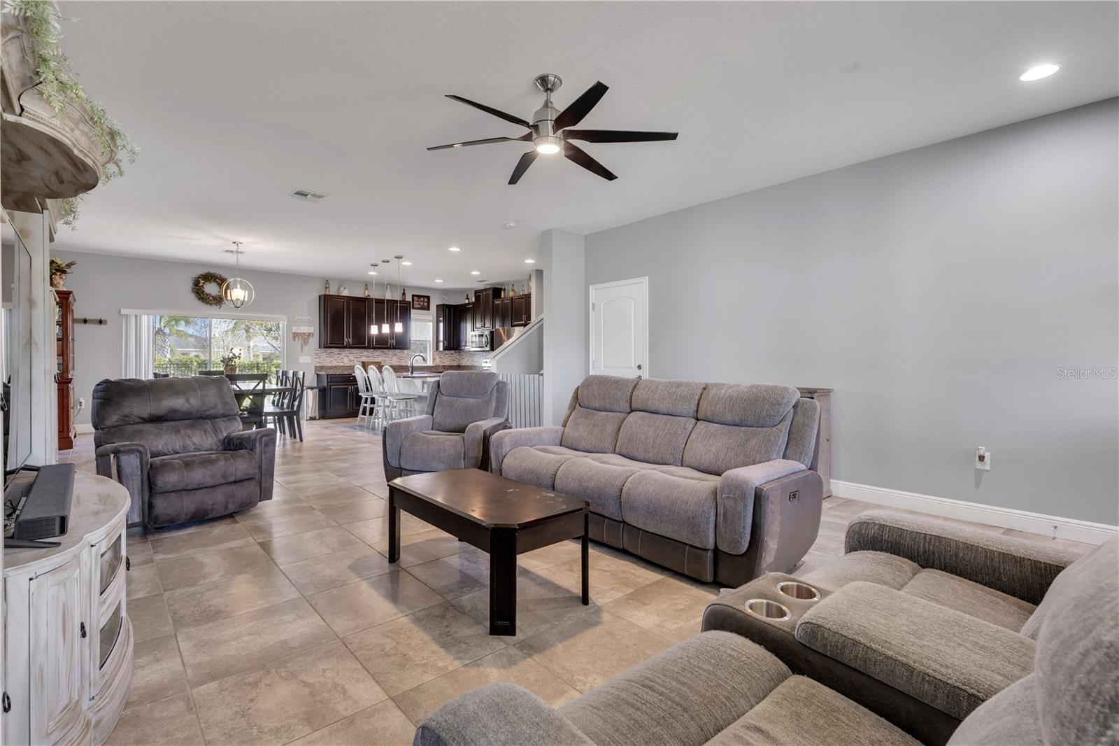 WESTPORT RESERVE - Residential