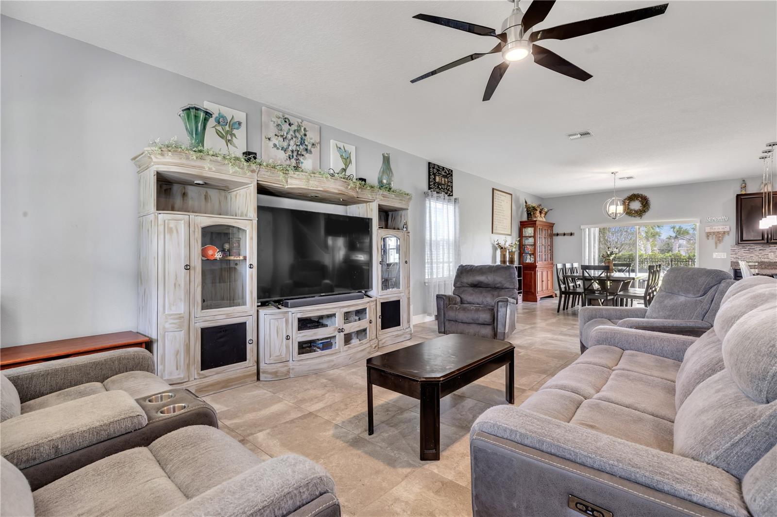 WESTPORT RESERVE - Residential