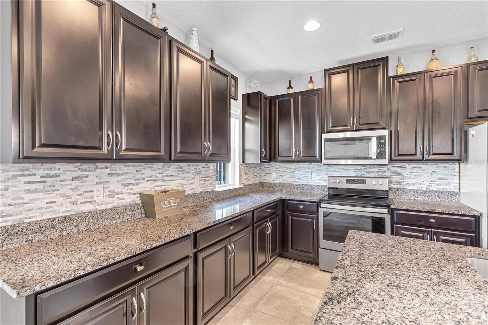 WESTPORT RESERVE - Residential