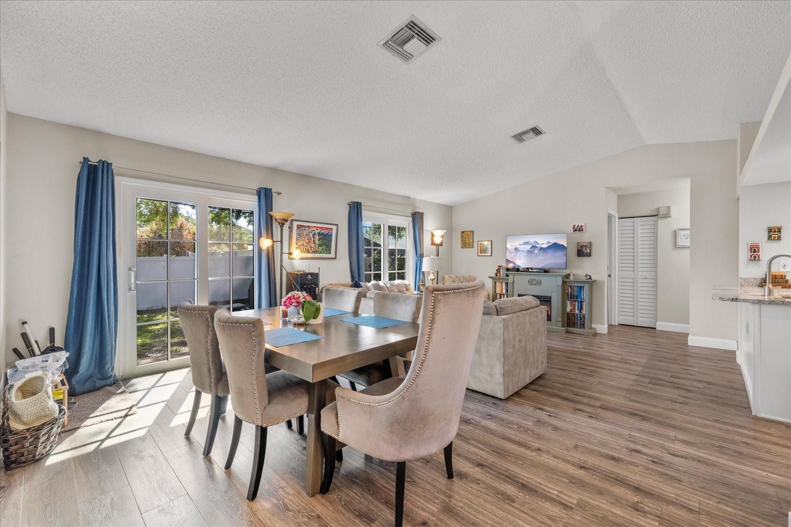 1849 DIANE DRIVE